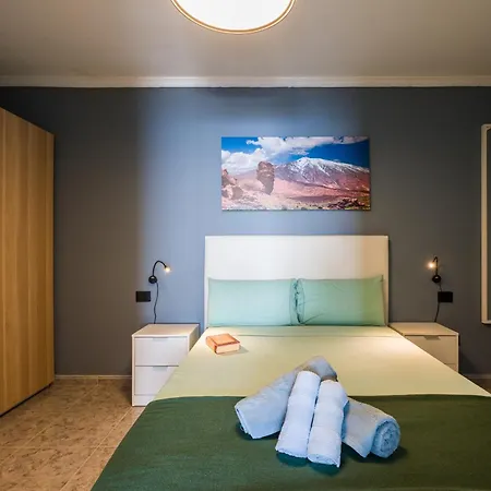 Tabaiba Sunset Sea Views דירה